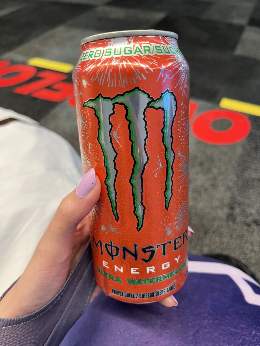 SilverJezebel's tweet image. Went to #HalCon2022 Saturday as Raiden Shogun Ei from Genshin Impact. Didn’t get any photos of myself there. All I could say is blame the heels and blurry contacts. 😹🤷🏻‍♀️