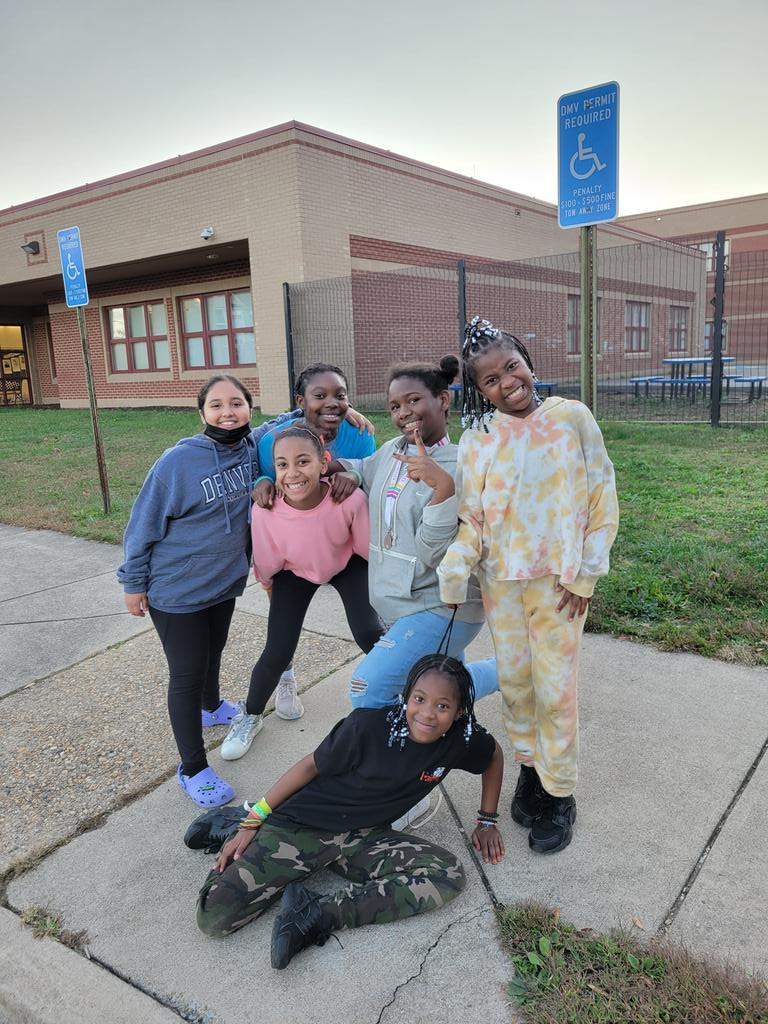 Cara Mayberry tweet media