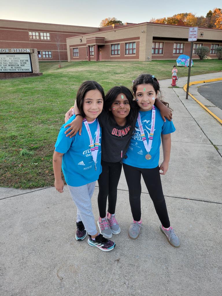 Cara Mayberry tweet media