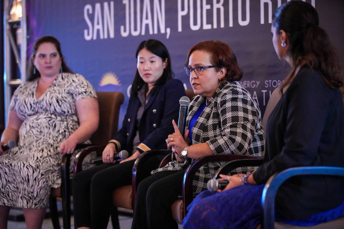 EnergiaNEPR's tweet photo. La comisionada Lillian Mateo Santos del #NEPR fue una de las oradoras del panel “Women in Energy Leadership” como parte del #SESASummit2022. https://t.co/8ERCz4OlDs