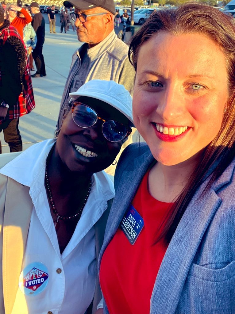Albertson4Judge's tweet photo. Great time last night talking to more than 400 voters!!! Thank you to all those who pledged support and to so many who have already voted for me!!! #vote #community #goodchanges #together #engagement https://t.co/9oVdIfsvfH