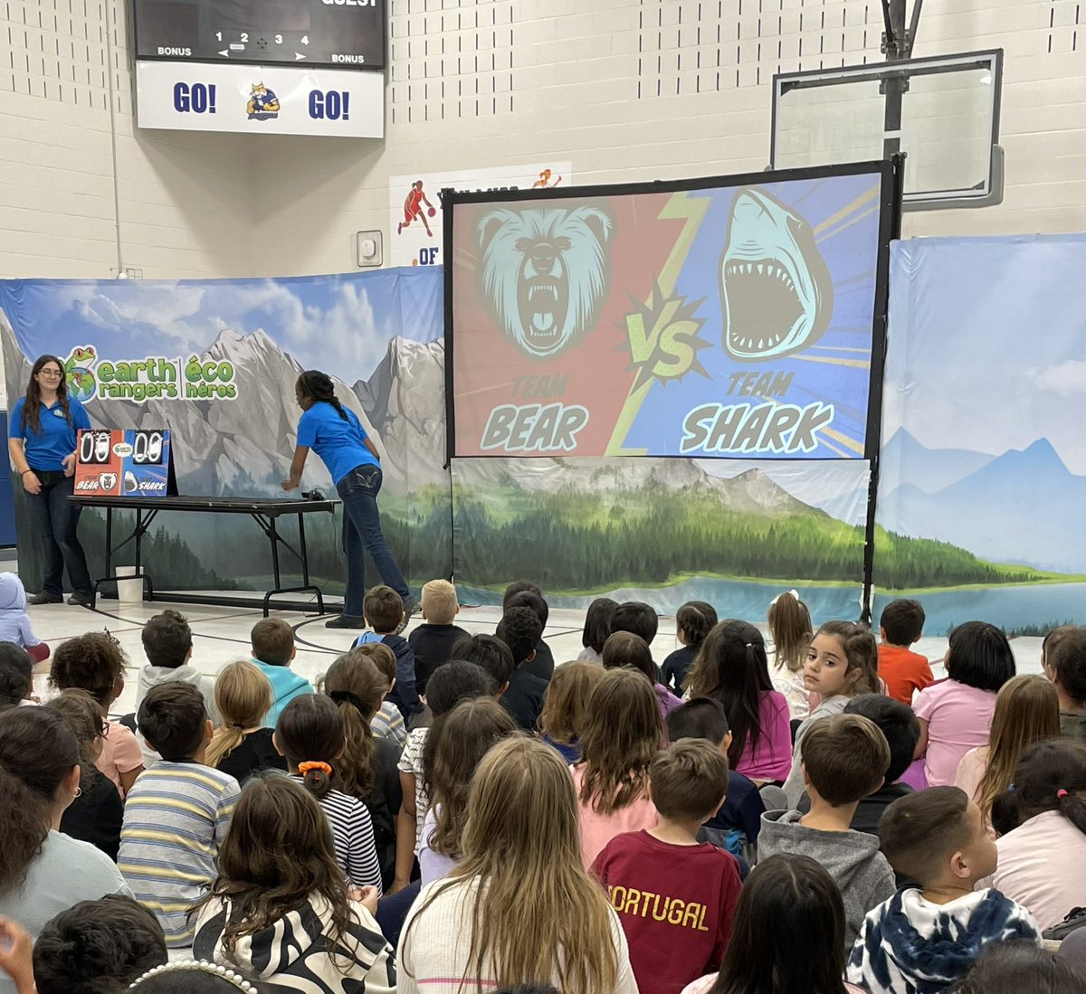 macrurydpcdsb's tweet photo. Earth Rangers assembly today with the message to protect our environment and protect our animals @EcoSchoolsCAN https://t.co/1hqG4pGDj2