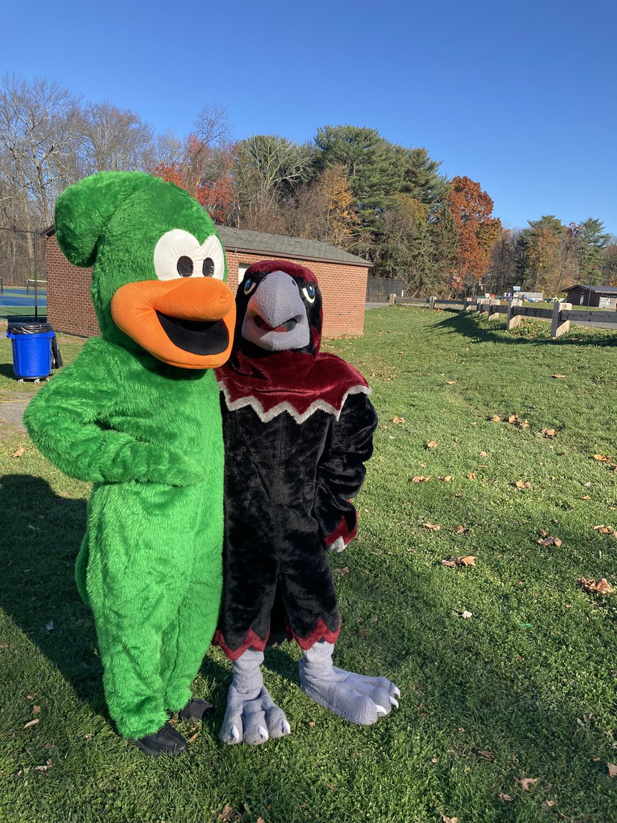 Irving A. Robbins Middle School (@farmingtoniar) on Twitter photo The FHS River Hawk and the IAR Roadrunner joined efforts to support our annual Fun Run. @IAR_Athletics <a href="/FHS_RiverHawks/">Farmington H.S. Athletics</a> <a href="/1FarmingtonHS/">FarmingtonHS</a> The FHS River Hawk and the IAR Roadrunner joined efforts to support our annual Fun Run. @IAR_Athletics <a href="/FHS_RiverHawks/">Farmington H.S. Athletics</a> <a href="/1FarmingtonHS/">FarmingtonHS</a>