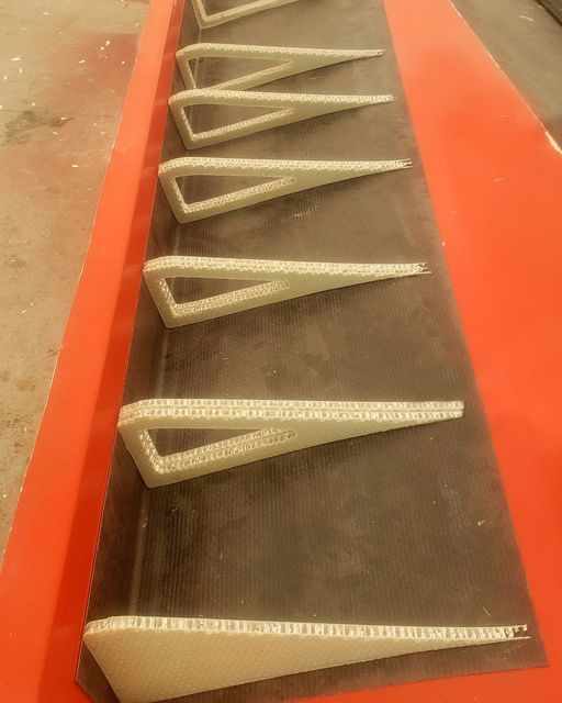 compairaviation's tweet photo. Comp Air 6.2 Aileron rib fitting. 
The next step is to start bonding them in place and fitting the hinge brackets.  More fun stuff coming soon!

#compairaviation #composite #experimentalaircraft #homebuilt #Aircraft #compositeaircaft #homebuiltaircraft #compair #compair62 https://t.co/fxSWwZEs6f
