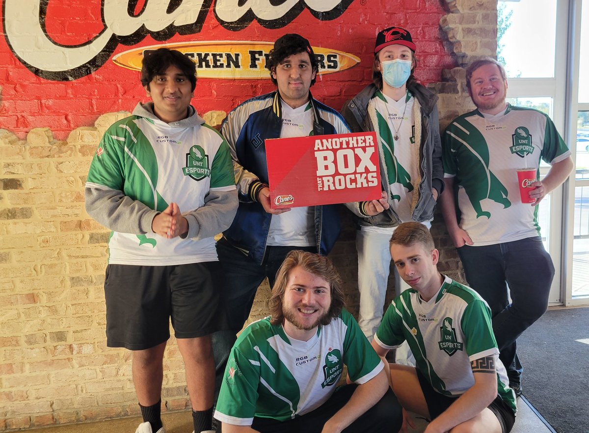 Comet Con was a BLAST 💥

Ggs <a href="/UTAEsports/">UTA Esports</a> and thanks for the host <a href="/UTDEsports/">UTD Esports</a>!

P.s Sponsor us please <a href="/raisingcanes/">Raising Cane's</a>