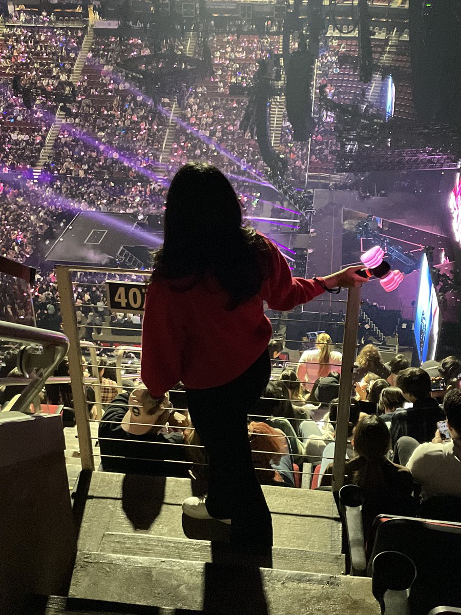 ResacaLiteraria's tweet photo. #Blackpink in your area 2022 https://t.co/W6LRJdqch5