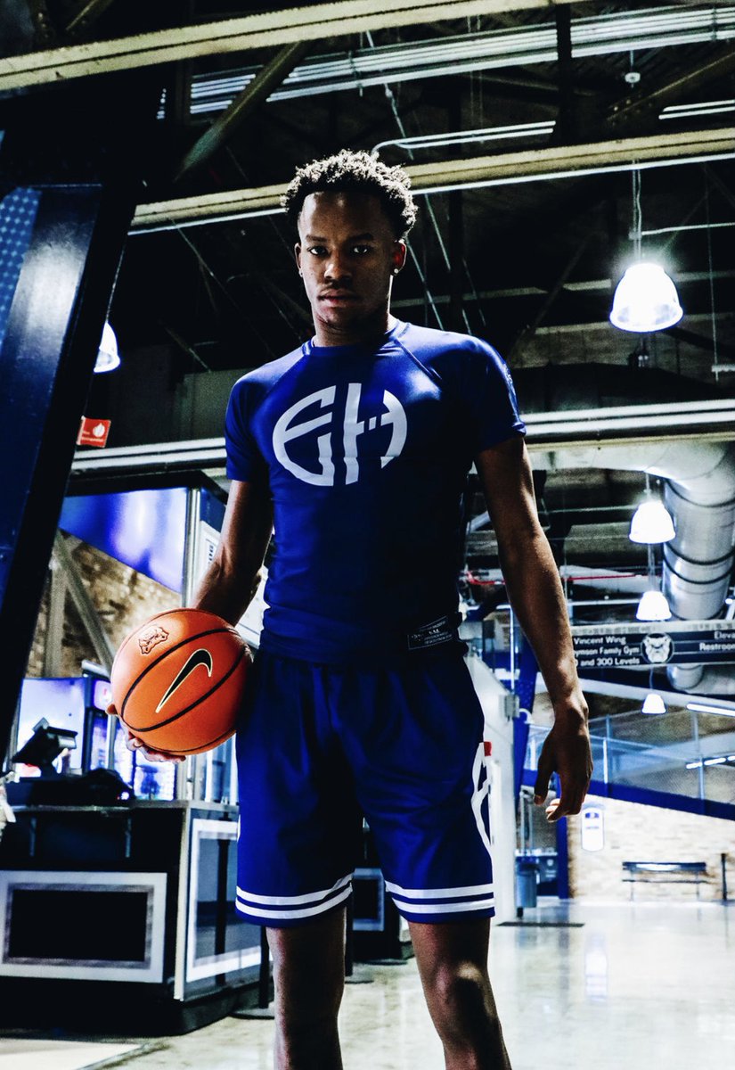 svisportswear tweet media