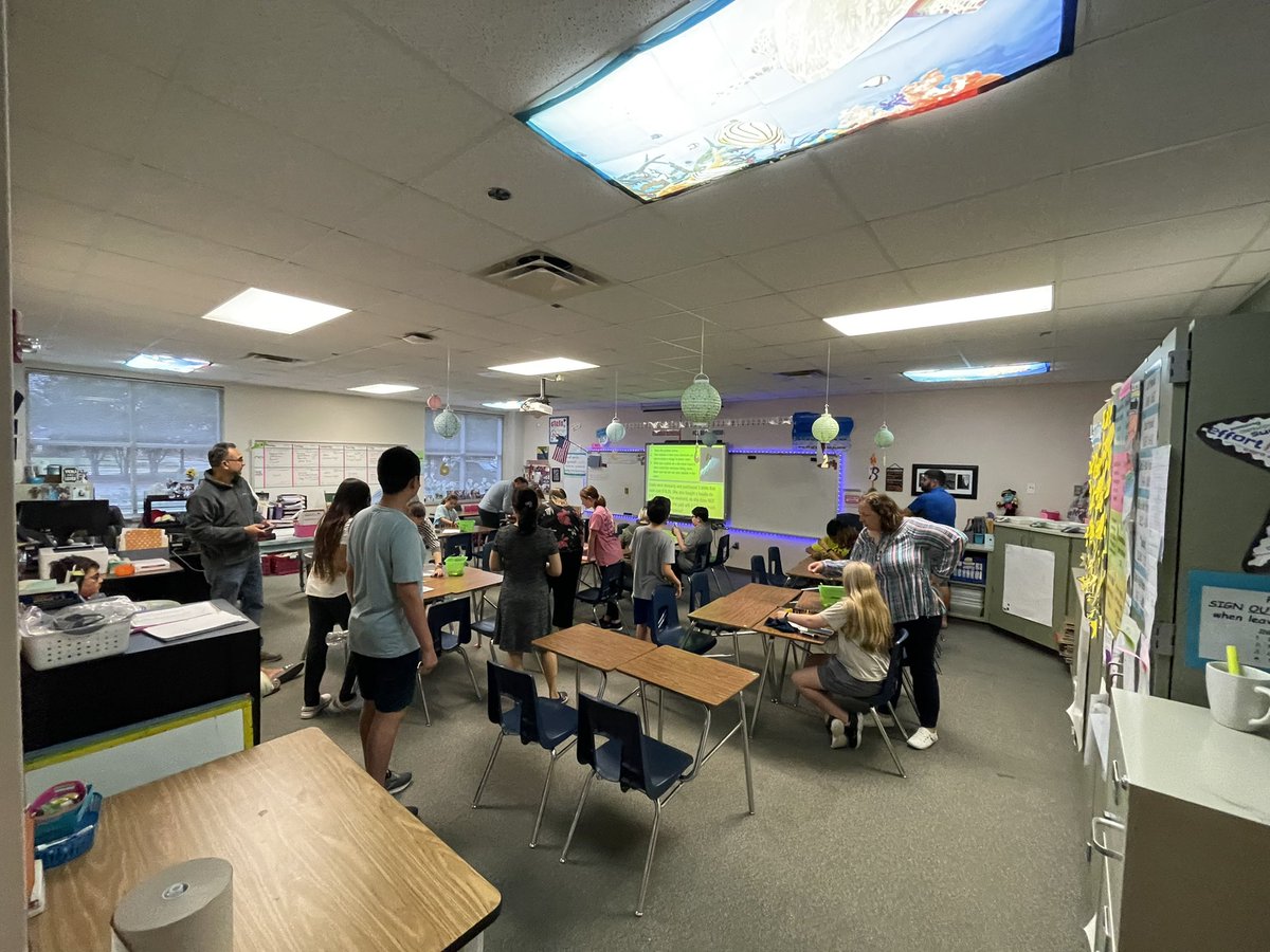 TISDNIS's tweet photo. Great turnout for our Wild Goose Chase event put on by our awesome Math teachers! 

Over 100 of our families are spending their Wednesday evening solving Math problems before the Astros game. https://t.co/TQbayxesZ6