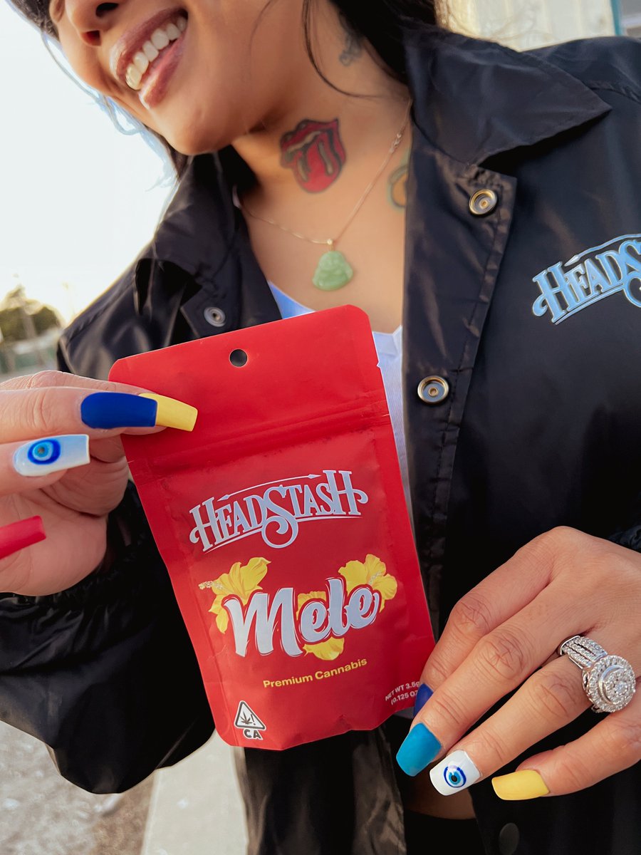 HeadstashOnly's tweet photo. Mele 🍃 a day keeps the evil away 🧿🪬💨 #HeadStashOnly #FDLFSR https://t.co/yfYgKPCpRZ