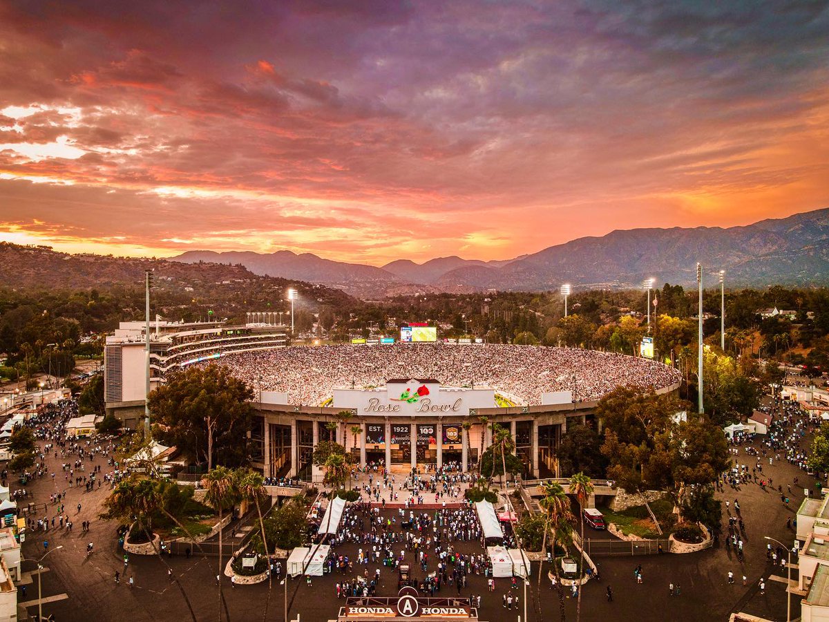 Did you know that the iconic <a href="/RoseBowlStadium/">Rose Bowl Stadium</a> turned 100 years old last week?! 🌹🎉Come celebrate at our BIASC College Game Day on November 19th to watch USC Trojans v UCLA! 🏈 Register and Sponsor today: biasc.org/gameonla/. #BIASC #RoseBowl 💯