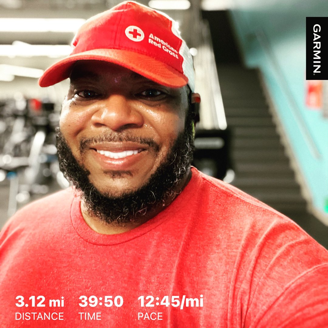 tlaws6's tweet photo. Happy #HumpDay 
Today the word is FOCUS

One mile
One pitch
One game

#LetsGoPhillies 

#bighomieonthemove #phillymarathontraining https://t.co/umyXLqZv1O