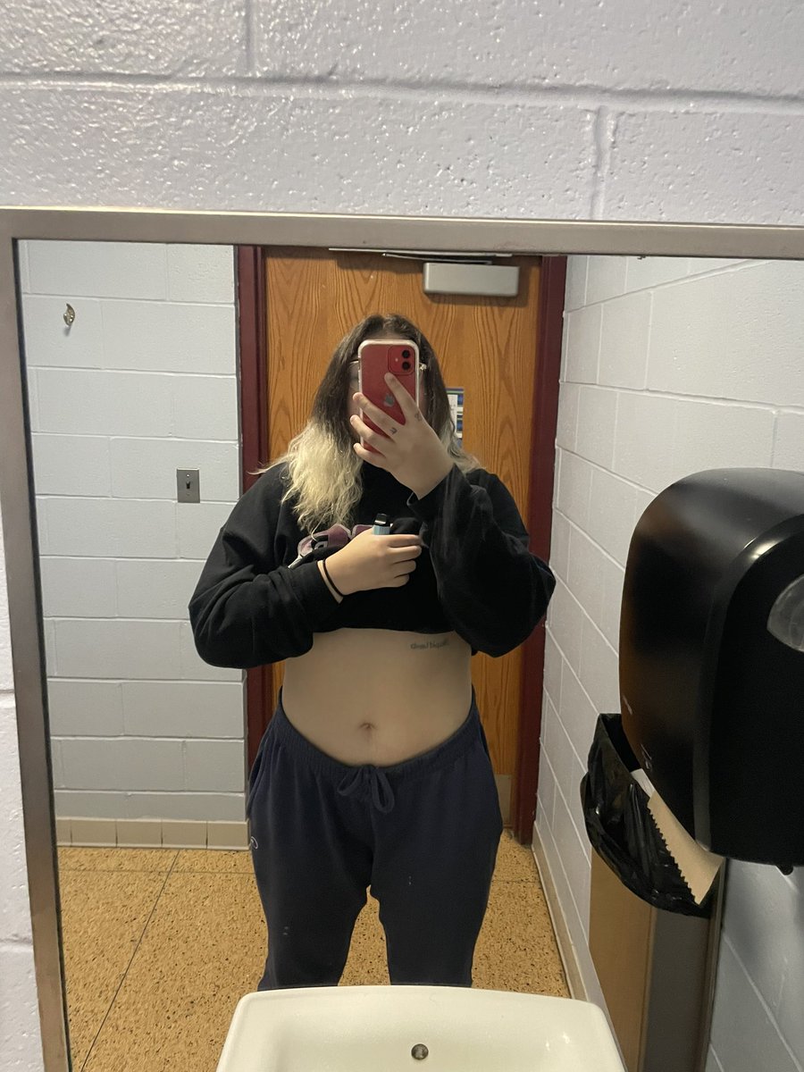 pixie19_'s tweet photo. #sellingpics #hornÿ #mommyissues #daddyissues #daddy #sex #tattoos #bdsmsubmissive #dominatemedaddy #nudes #nsfwposts #nsfwcontent #ass #pussy #lonely #patreon #subscribe #subscribetome #sex #kinkcommunity https://t.co/F2qifB2fMM