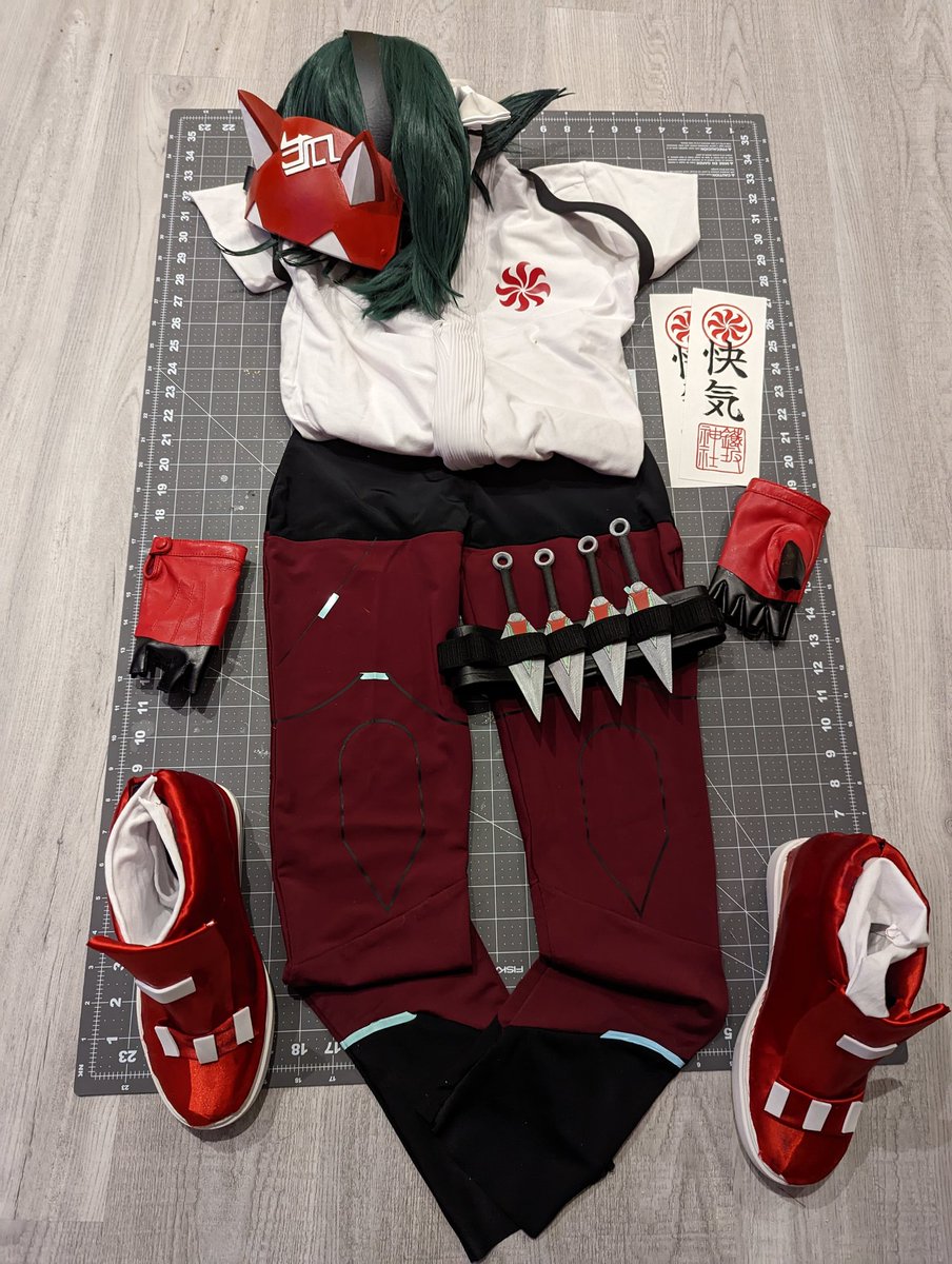 8bitpink's tweet photo. My Kiriko cosplay for the #OWLGrandFinals is complete!! I will be handing out goodies and taking pictures with attendees, thank you to the @overwatchleague for formally inviting me! This is a dream come true ✨🔥 https://t.co/s5QuKBSNKo