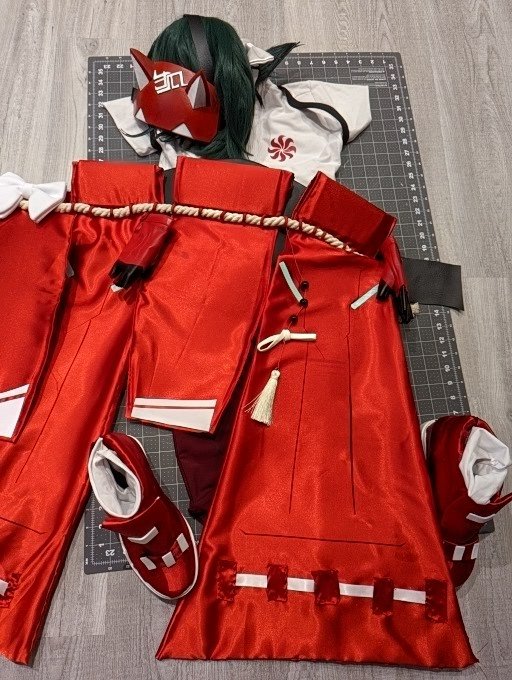 8bitpink's tweet photo. My Kiriko cosplay for the #OWLGrandFinals is complete!! I will be handing out goodies and taking pictures with attendees, thank you to the @overwatchleague for formally inviting me! This is a dream come true ✨🔥 https://t.co/s5QuKBSNKo