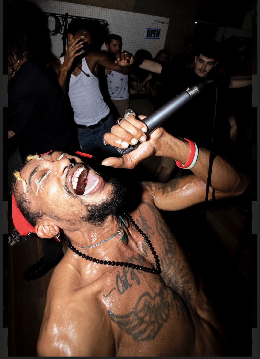 SliiimBuddha's tweet photo. Set’n mf chaos til iii literally can’t function. You only live this life once so live it tf up. #SETSETSET SHOT BY @traaanquil 
#hardcorepunk #undergroundshows #sandiego #luckycat #iNNERG #BLACKEDOUT #neverdrinkinglikethatagain #sorryeverybody #igottoosilly https://t.co/rXfo6wXR3s