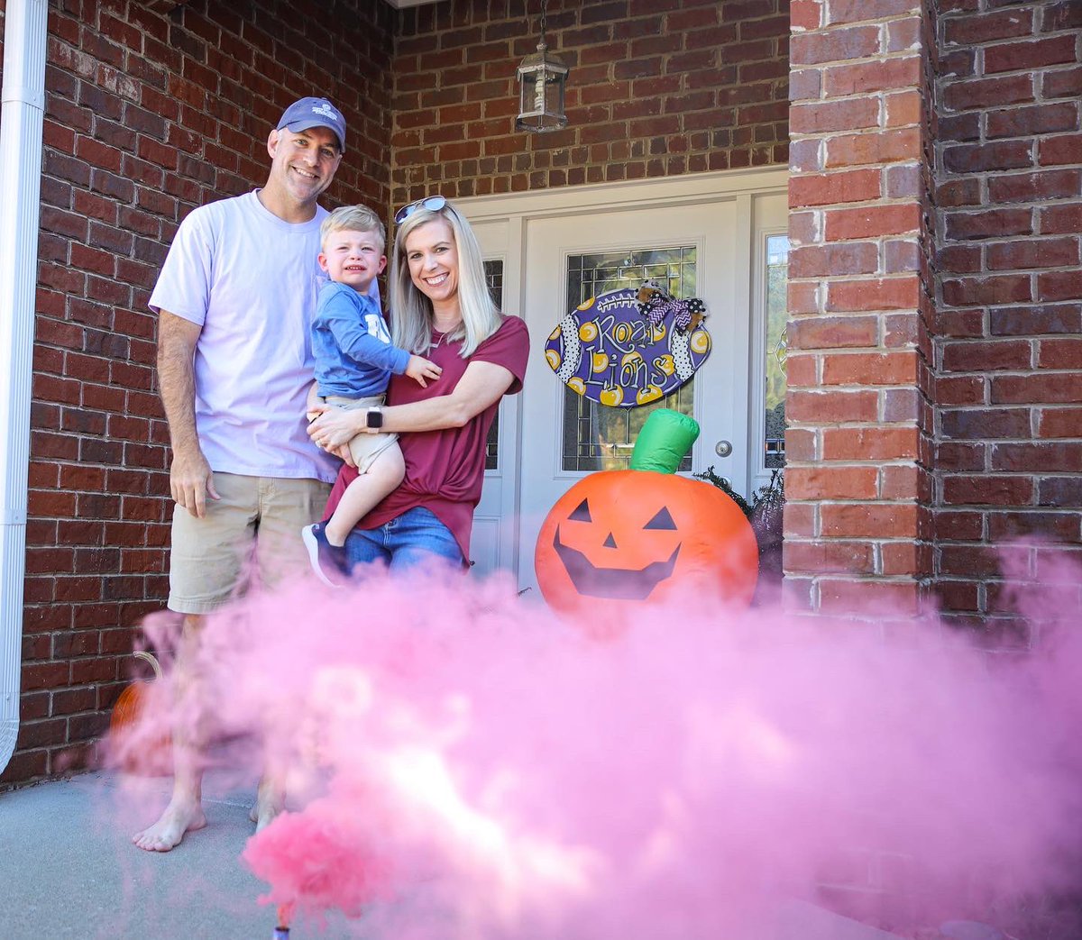 MeganLDye's tweet photo. Baby Sister coming May 2023💞 https://t.co/sjYunhEbf5