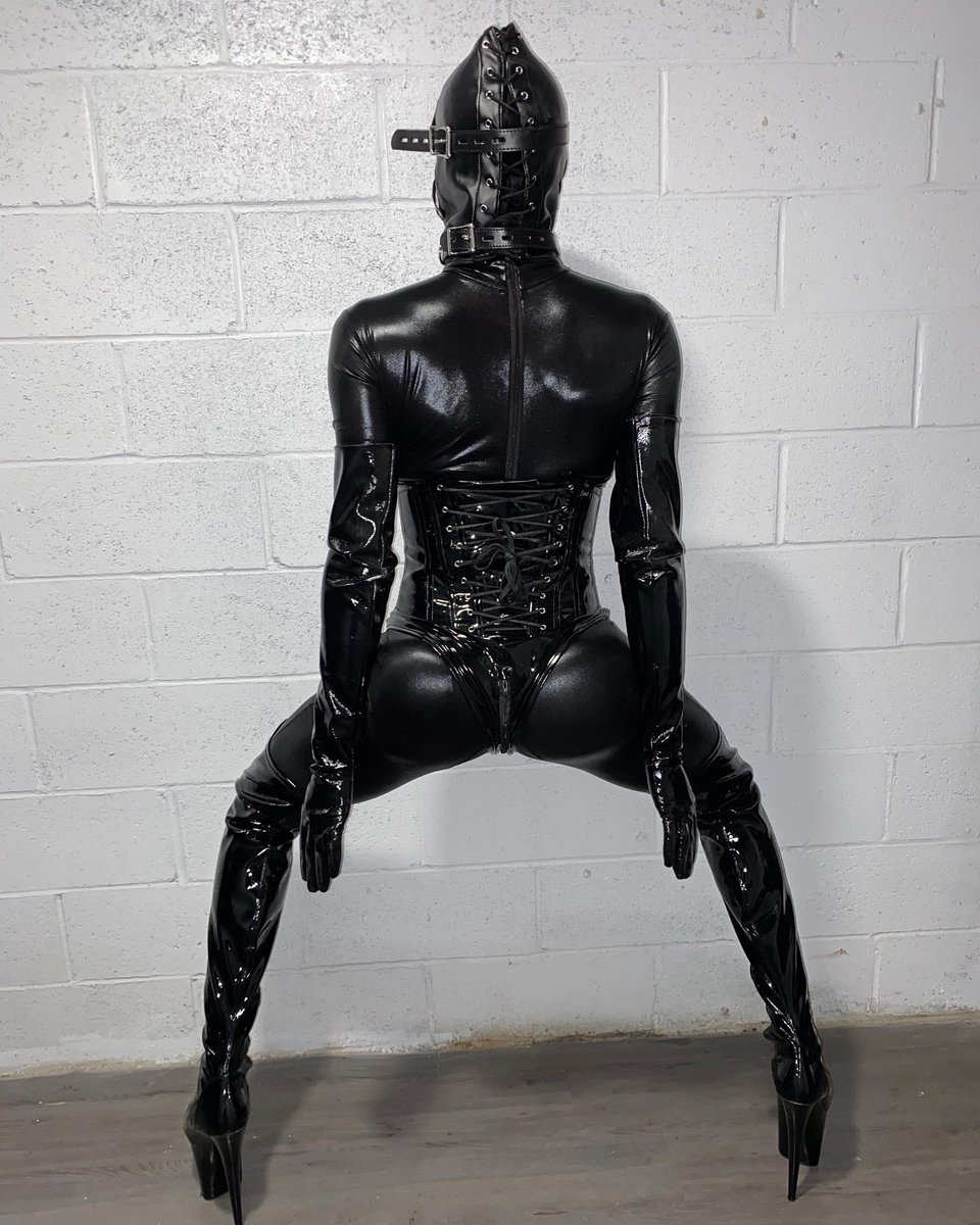 AddictedMarcos's tweet photo. Show Me All The Things I Shouldnโt Know ๐
๐ธ: @dolly__dx
Wardrobe/Creative Director: @addictedbymarcos
Original Photos From The Shoot , Iโm Obsessed โจ
Once You See Results You Become Addicted ๐ฅ
#addicted #addictedbymarcos #bdsm #bondage #yessir #yesdaddy #submissive https://t.co/gx9wRmlxYv