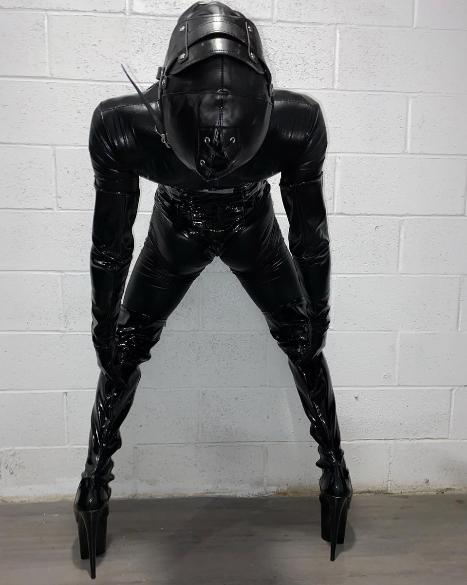AddictedMarcos's tweet photo. Show Me All The Things I Shouldnโt Know ๐
๐ธ: @dolly__dx
Wardrobe/Creative Director: @addictedbymarcos
Original Photos From The Shoot , Iโm Obsessed โจ
Once You See Results You Become Addicted ๐ฅ
#addicted #addictedbymarcos #bdsm #bondage #yessir #yesdaddy #submissive https://t.co/gx9wRmlxYv
