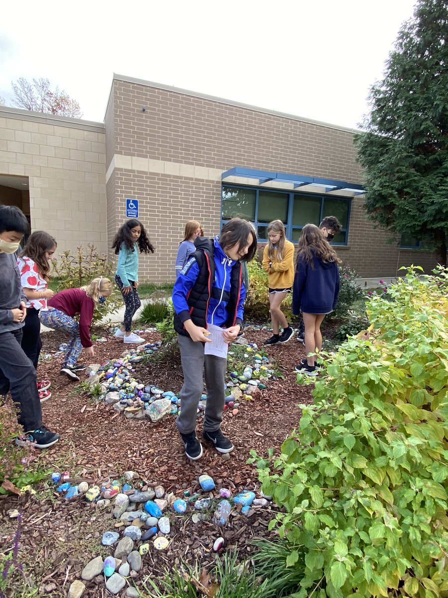 Last week, our wonderful parent volunteers led our class in a Great Art lesson about public art. We painted rocks with a nature theme and placed them in our SVES rock garden.