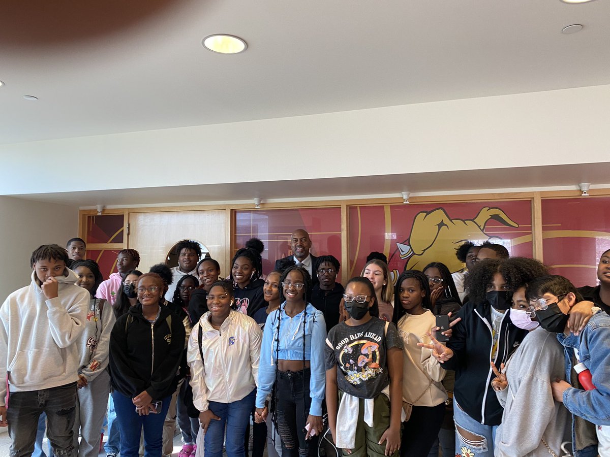 bloom_hs's tweet image. Thank you @FerrisAdmission for hosting Bloom Township students today on a college tour at your beautiful Big Rapids Campus! 
@DrJLAnderson @DrNavarre @BTCounselors