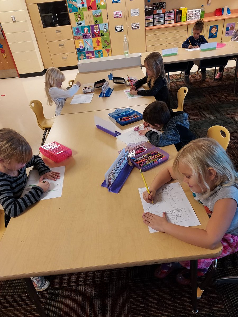 Ms_Gilbert21's tweet photo. We have been working really hard in Kindergarten on drawing and labeling our pictures. We're so proud of them! #OneLinden #BigBlueonetheMove https://t.co/5teGVeHmDa