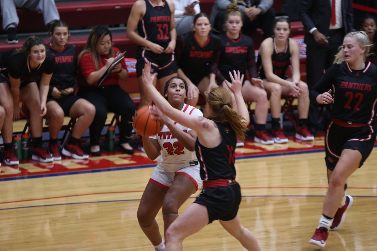 🏀FINAL
The Titans used a late 11-1 run to close out the game
Burch - 20 pts, 7 reb.
Murua - 14 pts., 10 reb., 5 ast.
McNeal - 14 pts.
Lara Garcia - 9 pts., 7-8 FT
Detroit Mercy - 73
Davenport - 64
#DetroitsCollegeTeam ⚔️