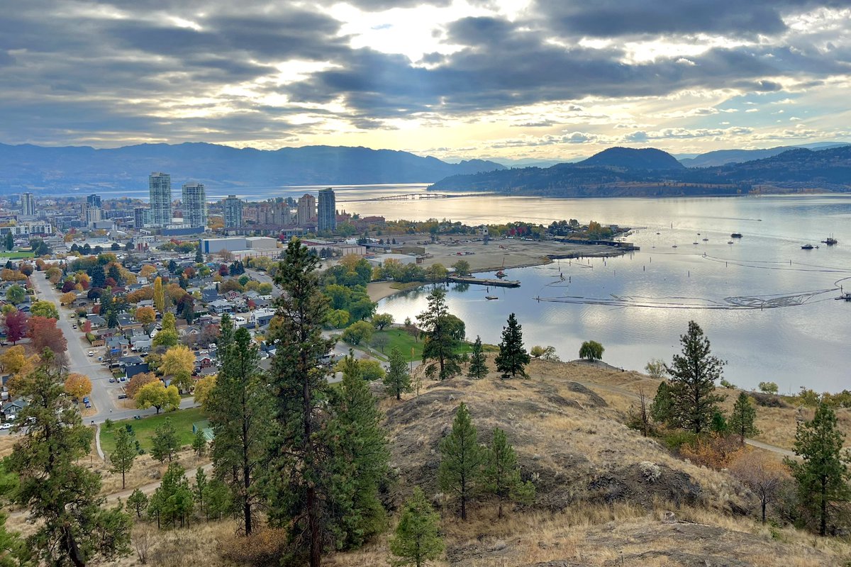 Great start to #ISSOTL22, looking forward to much SoTL inspiration in this beautiful setting!