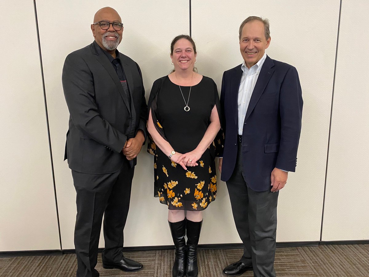 ForvisMazarsUS's tweet photo. Our partner, Neely Duncan, got to present for the Institute for Excellence in Corporate Governance at the Naveen Jindal School of Management at UTD! Reach out to Neely here: https://t.co/uHBN0Cycc4 https://t.co/7yY5iD2FDY