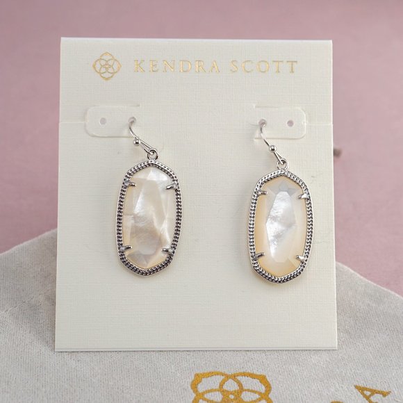 Lisa Underdown tweet media