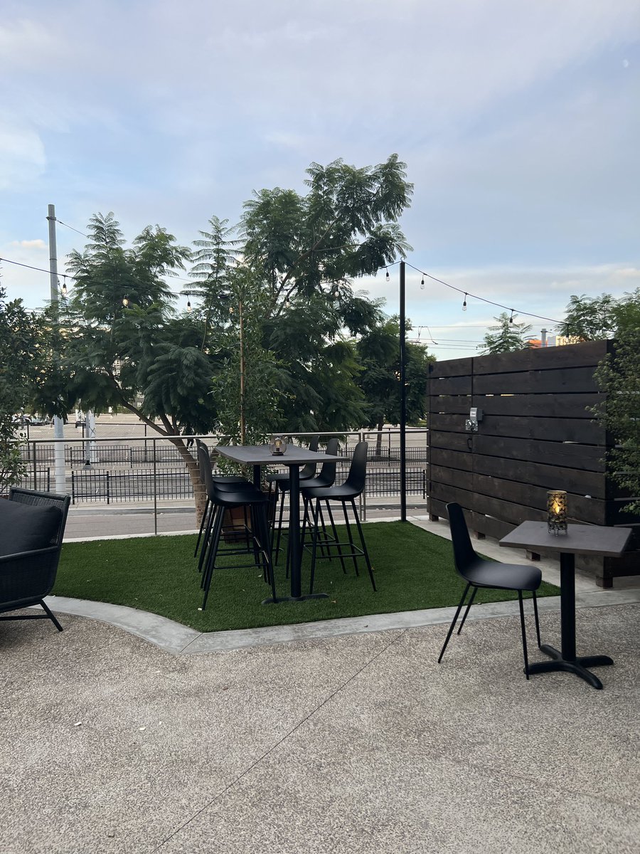 SDBreweryMap's tweet image. Really enjoying the beer at the new East Village Brewing Company (201 Park Blvd) across from Petco Park. #sdbeer #visitsd #sdcc #craftbeer #sdbw