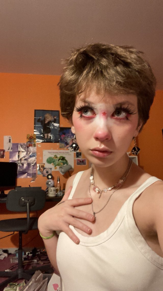ArloJace's tweet photo. MY @kidzwithbugz CONCERT MAKEUP!!!! https://t.co/ymCCJQiEl3
