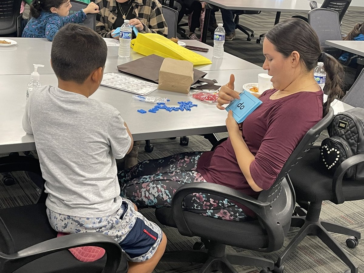 drheathercruz's tweet photo. Learning, practicing, a little dinner and dessert AND free books for their home libraries! It doesn’t get any better than this here in the @CartwrightSD!! https://t.co/iJleaWuniG