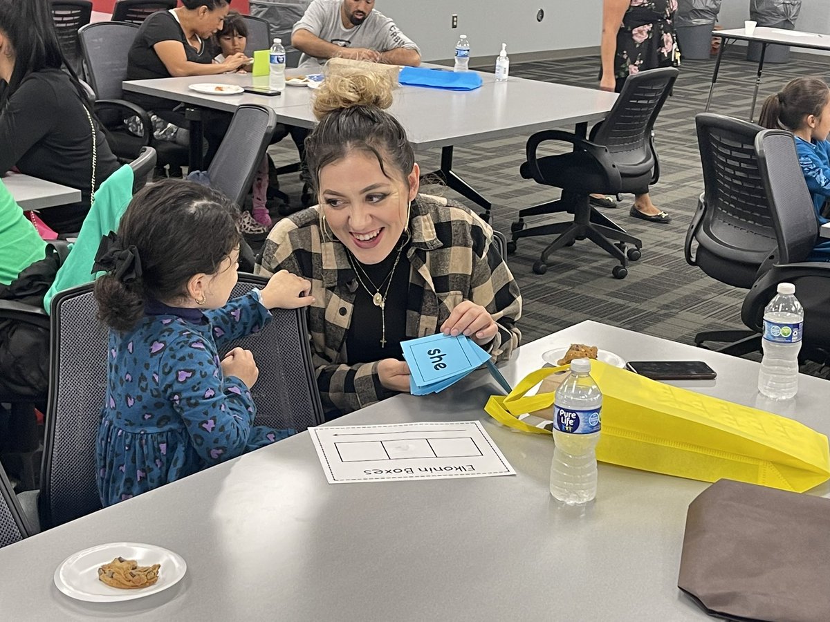 drheathercruz's tweet photo. Learning, practicing, a little dinner and dessert AND free books for their home libraries! It doesn’t get any better than this here in the @CartwrightSD!! https://t.co/iJleaWuniG