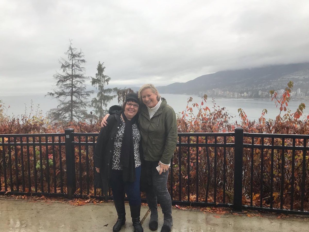 vinylvamp's tweet photo. Dan and I visited Vancouver, Canada with our good friend Lori on Oct. 30! The photos are from downtown Vancouver, Stanley Park and Prospect Point! Amazing city! ❤️ 🍁 🇨🇦 #vancouver #canada #stanleypark #prospectpoint https://t.co/TAs2cjKpzs