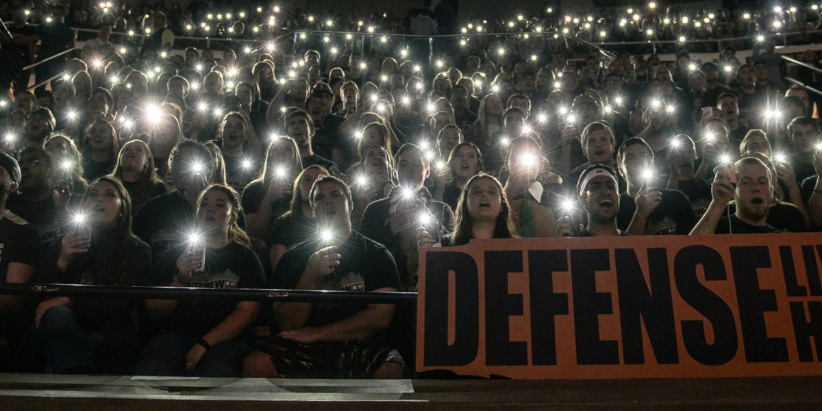 #NAUHomecoming checklist: 
✅ Get your <a href="/NAU_Football/">NAU Football</a> tickets bit.ly/3VLJd4R
✅ Pack your NAU gear 💛💙
✅ Download the free CUE Live app &amp; be part of the first ever fan light show in the Dome: apple.co/3SpscKK