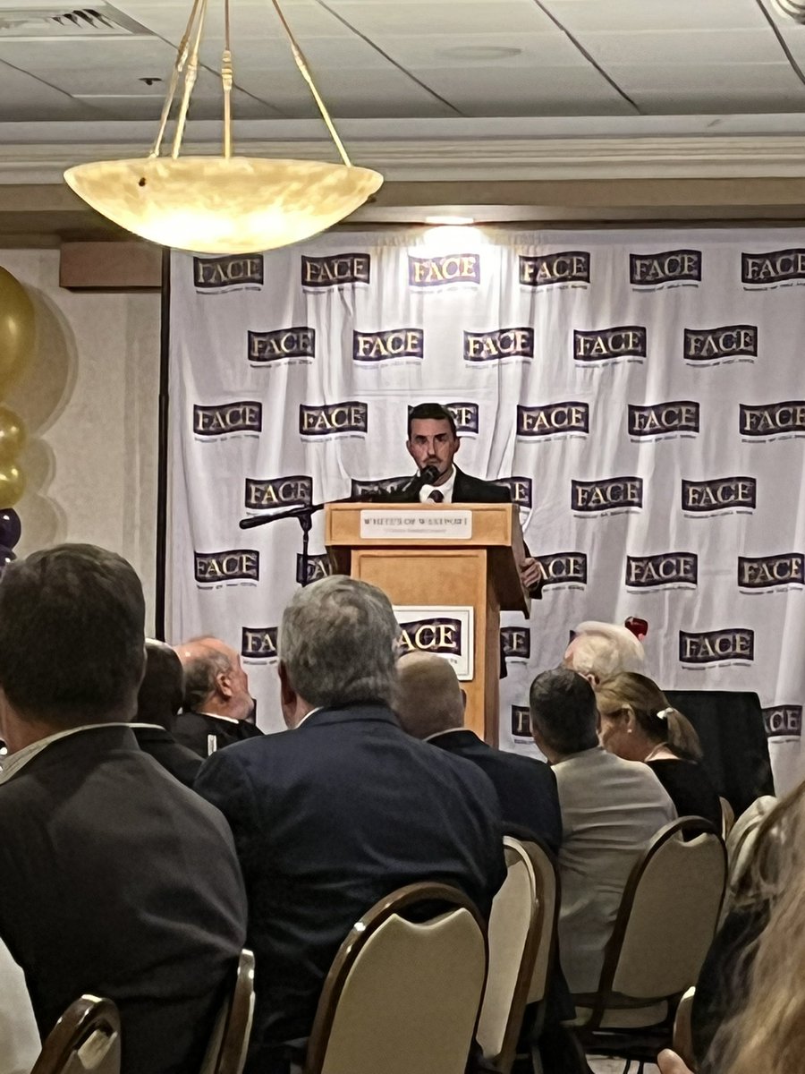 What a night for Brendan Resende (‘23) student keynote speaker at FACE dinner. #spartansareeverywhere <a href="/BishopStangHS/">Bishop Stang HS</a> <a href="/BishopStangAD/">Stang Athletics</a>