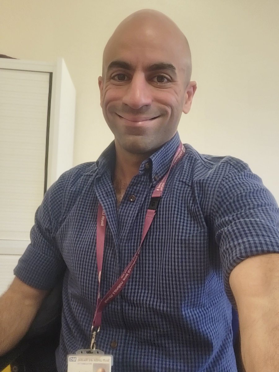 ahmedhankir's tweet photo. Hi 👋 I'm Ahmed, I'm a Muslim mental health doctor. For the last 12 years since I qualified, I've swapped my shifts or put myself forward so that I can work during the festive period so my colleagues can celebrate Christmas with their loved ones. This year is no exception. https://t.co/cwT1cD7ol4