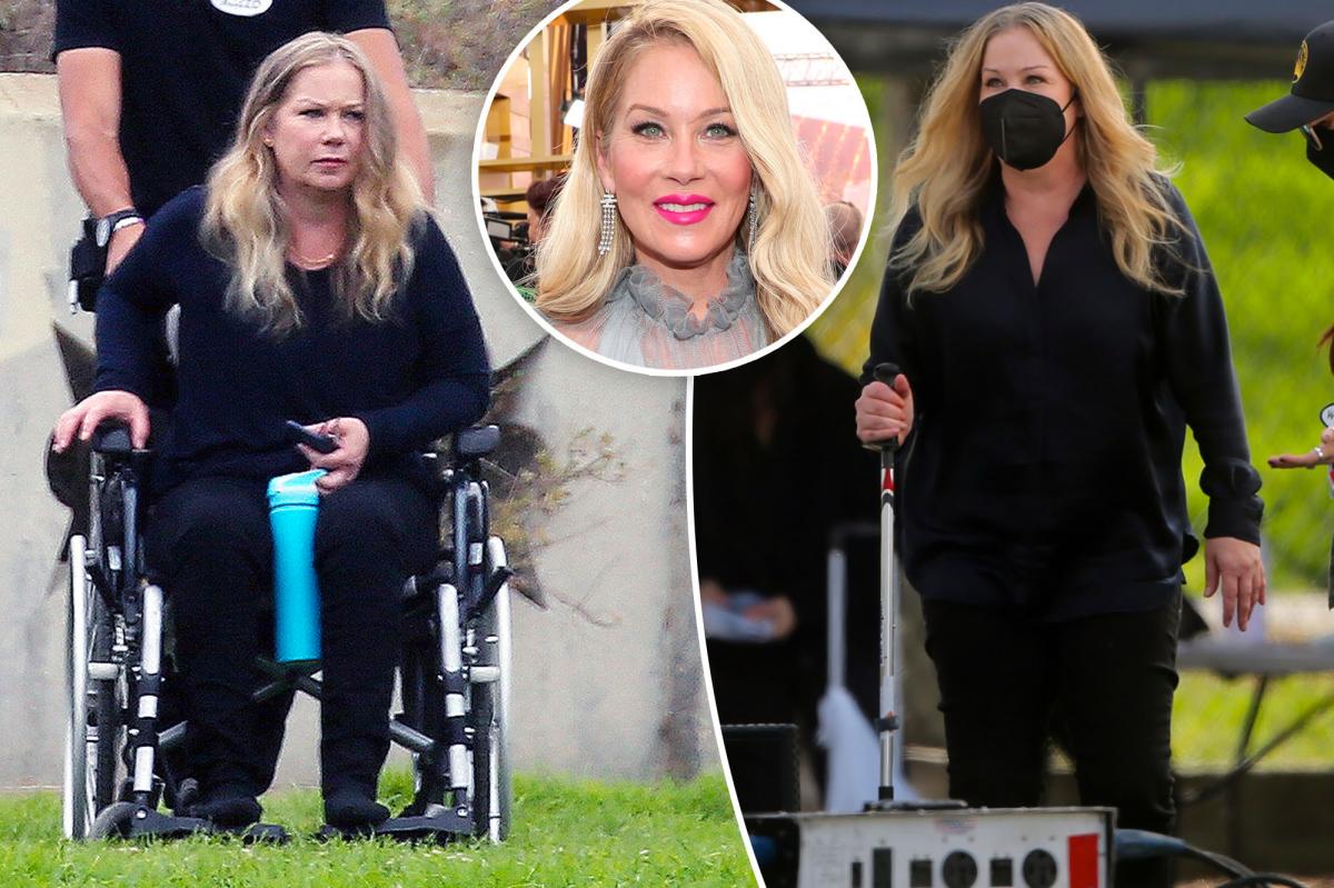 Christina Applegate gained 40 pounds and 'can't walk without a cane' amid MS battle trib.al/YUlNmvk