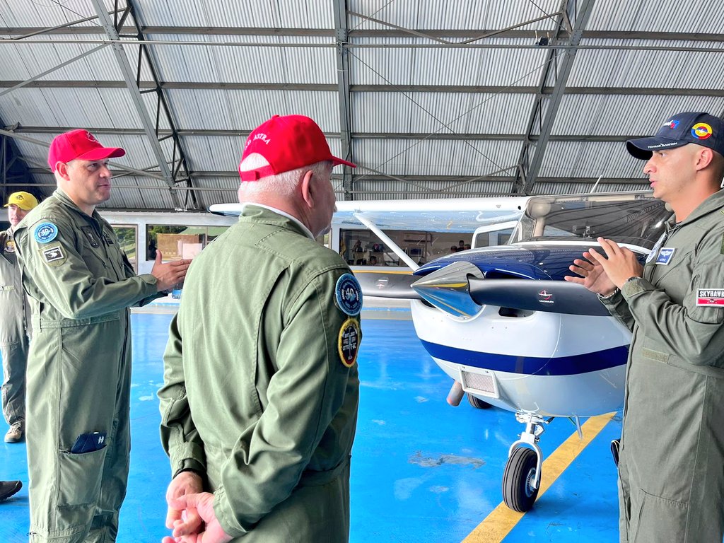 Fuerza Aeroespacial Colombiana tweet media