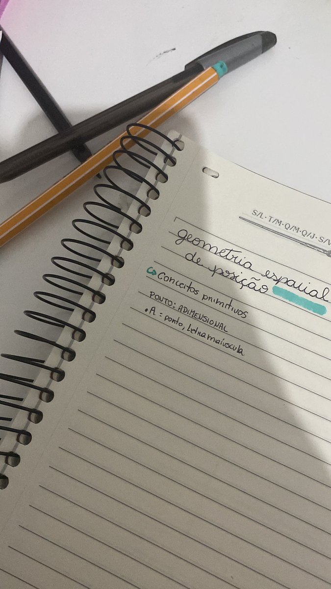 hae44std's tweet image. começando a estudar quando eu deveria estar indo dormir✨