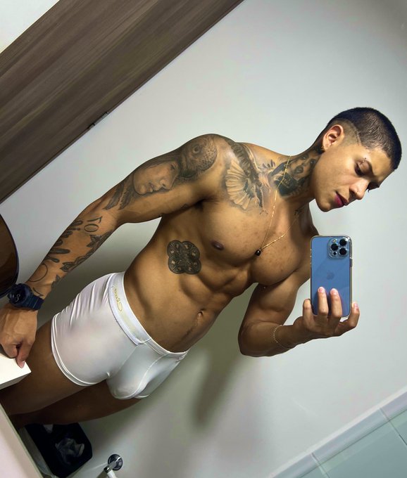 I am going to take a shower right now 💦 see u in a few minutes &hellip; 🔥  https://t.co/KT7FhB4Go1  RT 🙏🏾🍃 #latino<a href="/tag/latino"class="tags"><span>#latino</span></a><a href="/tag/flirt4free"class="tags"><span>#flirt4free</span></a><a href="/tag/colombianos"class="tags"><span>#colombianos</span></a>