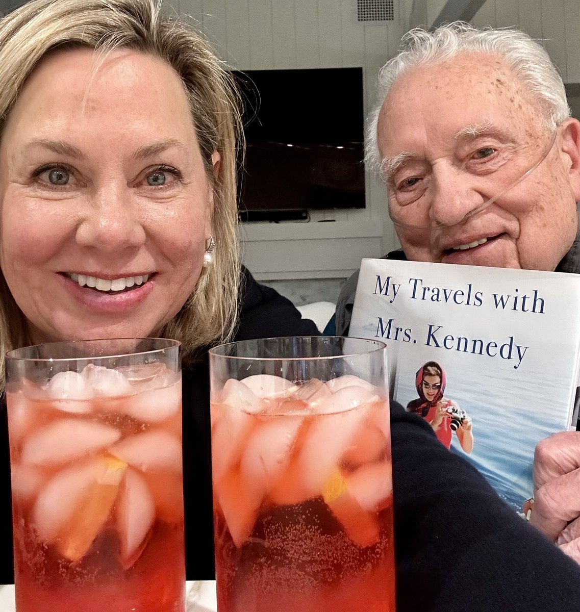 Clint Hill tweet media