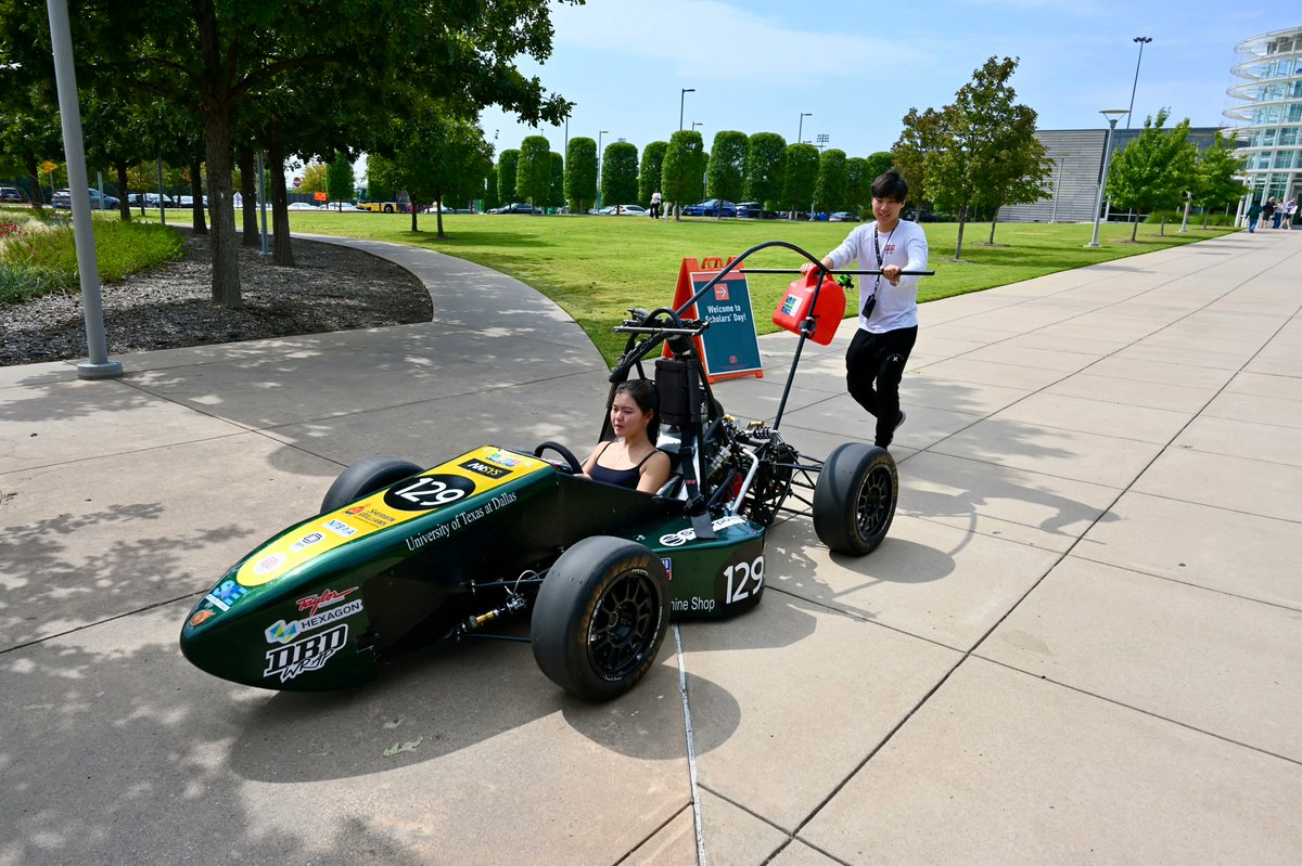 FutureComets's tweet image. Do you want to tour campus and learn more about UTD? Our next Scholars' Day is getting closer! Join us this Saturday, November 5, for our premier open house and learn how you can become a Comet. #FutureComet #visitUTD #Transfer2UTD #UTDScholarsDay