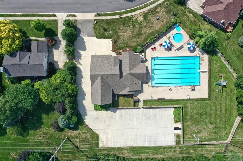 kylesockwell's tweet photo. My dream home is currently on the market for $1,375,000 in Indiana 🥶 https://t.co/QxzncF1A1r