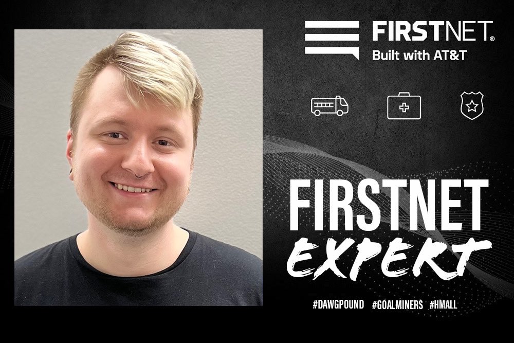 DanielRay3896's tweet photo. We got another FirstNet Expert added to the HMall roster. Please welcome @att_tanner! Great work. @404girl @DaleB1 @SharonakaE #FirstNet #FirstNetExpert #DawgPound #GoalMiners #HMall #HMallRats https://t.co/CWLuuBtu2A