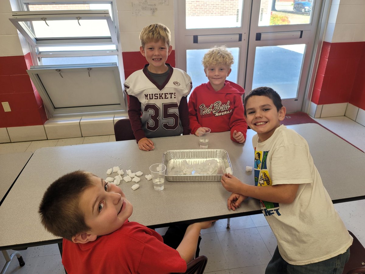 MorganMueth's tweet photo. A huge thank you to Andrea with Ag in the Classroom for teaching the third grade all about corn! #redbud132 https://t.co/vaSUS0NURj