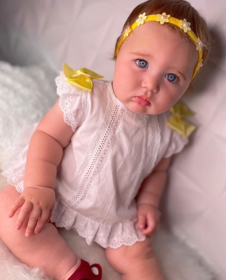 CurvesNAttitude's tweet photo. My girls, gosh I lucked out when it comes to children. I definitely make beautiful children. https://t.co/kxbKCxhoUA
