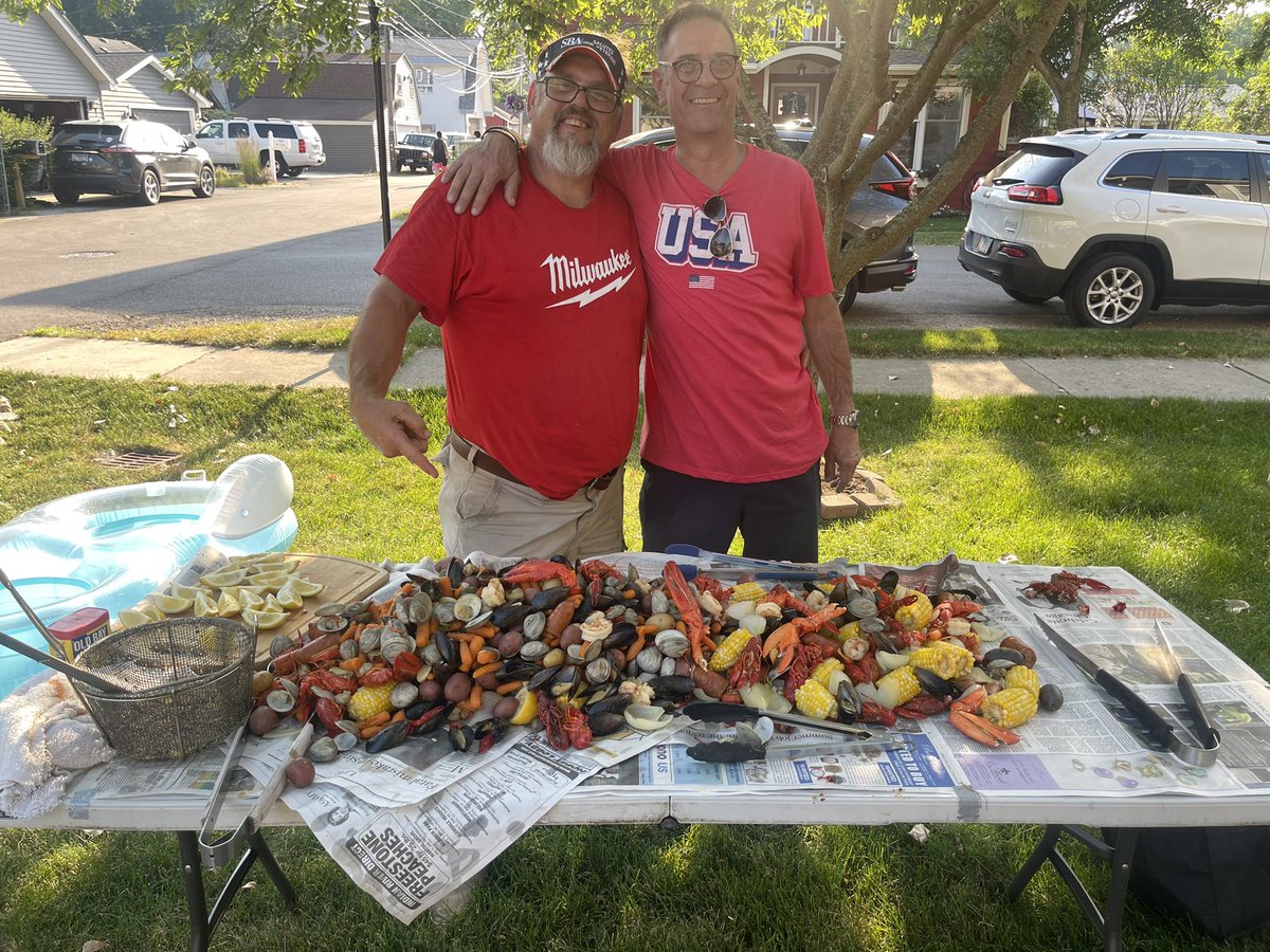 chefsquared1's tweet photo. @andrewzimmern how do I apply to be on family dinner me and my family crab boil. https://t.co/GXrGYR7pLr