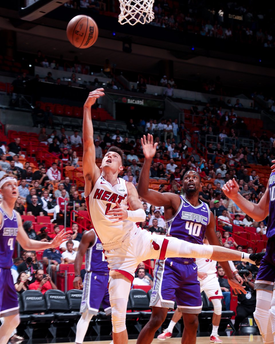 Summary and highlights of Sacramento Kings 107-110 Miami Heat in