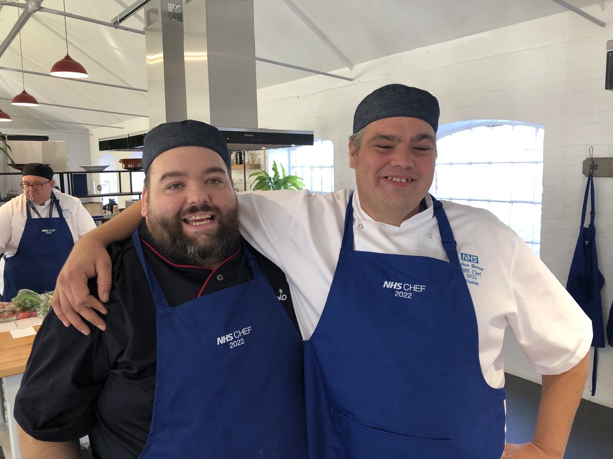 Vadischef's tweet photo. ⁦@NHSSupplyChain⁩  ⁦@hcashells⁩ ⁦@TimothyRadcli11⁩ ⁦@EmmaBro69944322⁩ ⁦@FoodbuyUK⁩ and so here they are the final three teams from the class of 22 . You guys have come so far and you are massive ambassadors for your trusts and the NHS💙.nhschef22 https://t.co/flGv57YKJJ